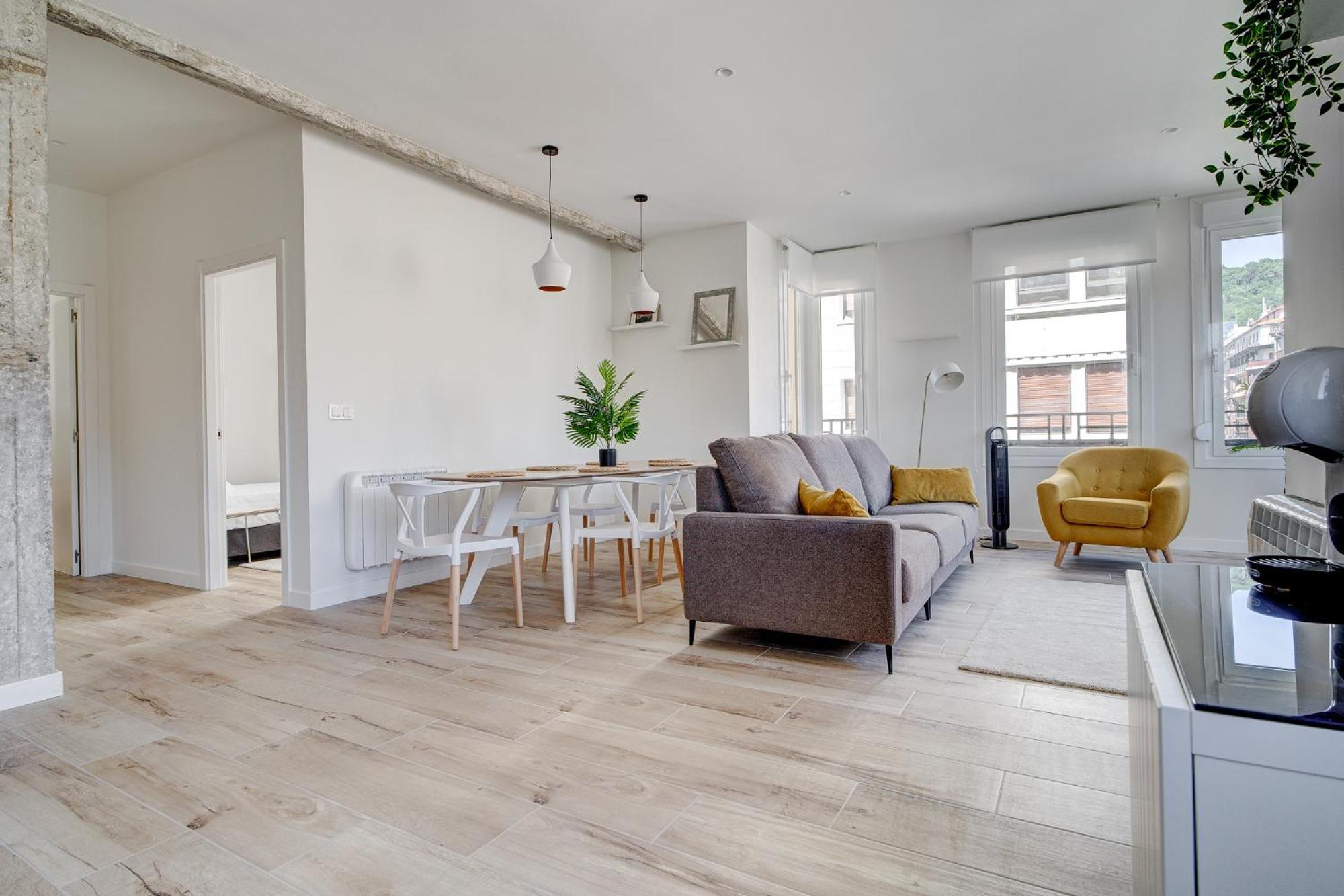 Apartamentos Gran Via By Sanse Holidays San Sebastián Dış mekan fotoğraf