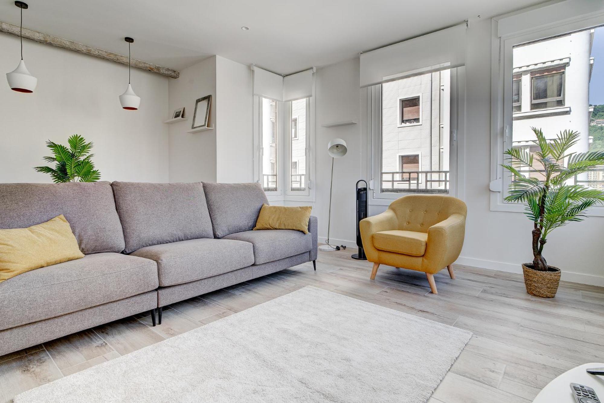 Apartamentos Gran Via By Sanse Holidays San Sebastián Dış mekan fotoğraf