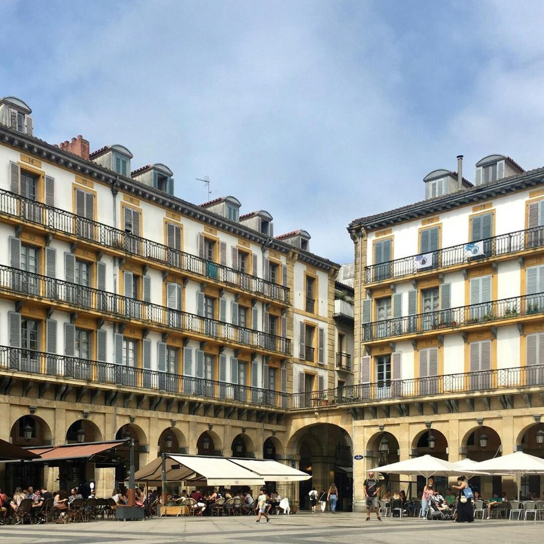 Apartamentos Gran Via By Sanse Holidays San Sebastián Dış mekan fotoğraf